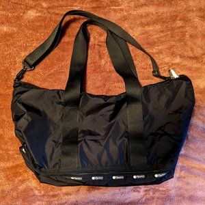 LeSportSac Dakota Deluxe Weekender Bag